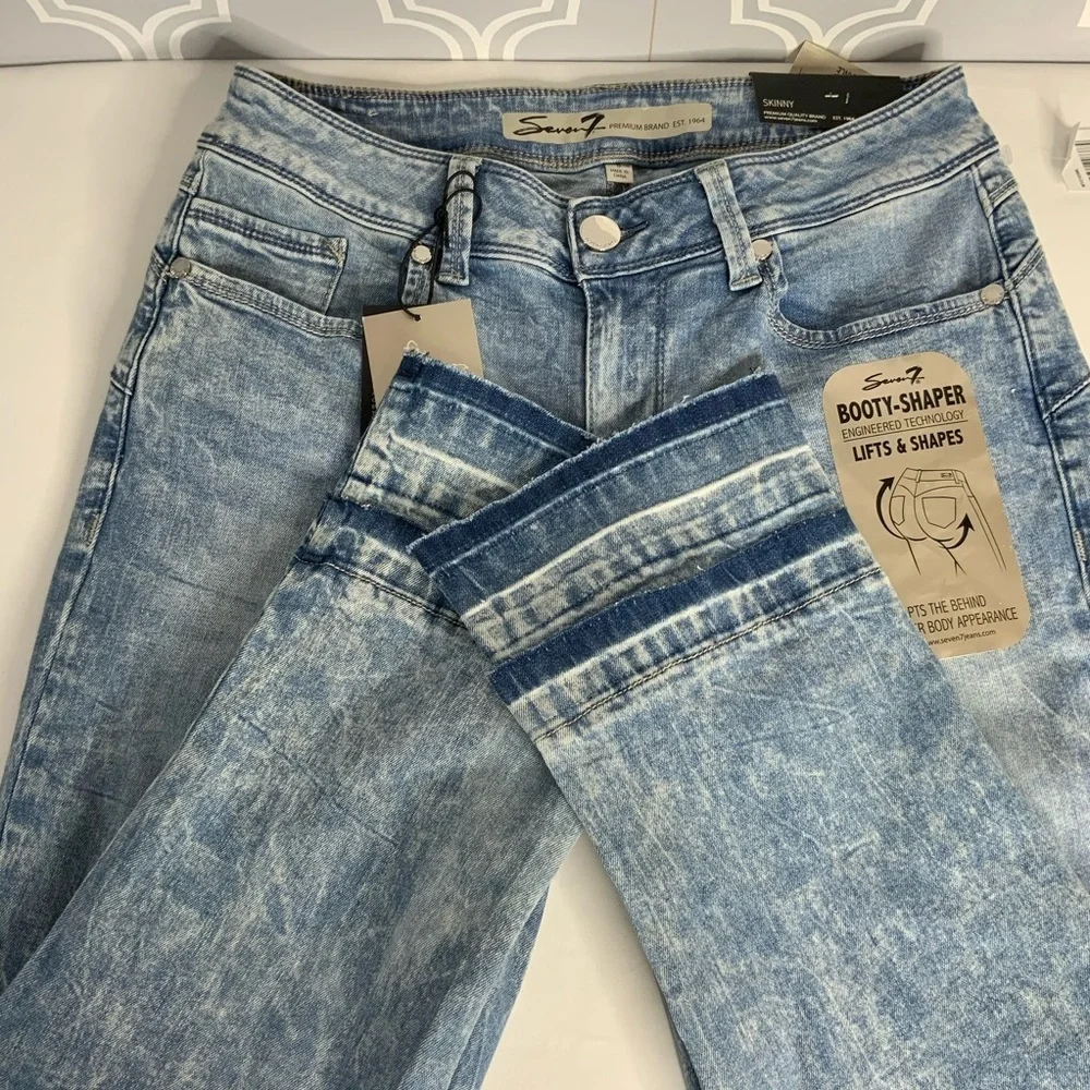 Seven7 Booty Shaper Crop Skinny Jeans